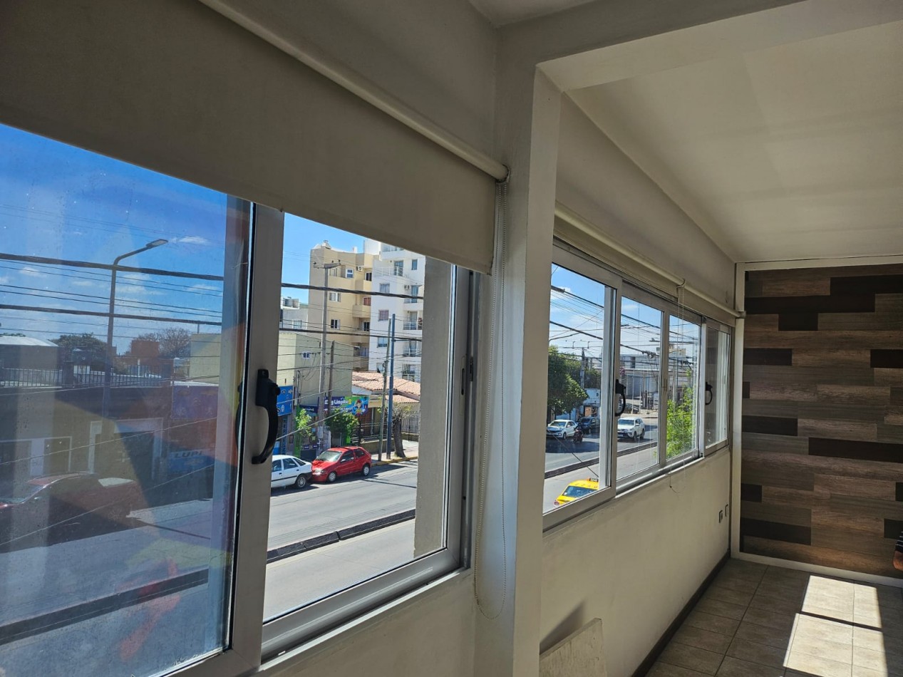 ALQUILO DEPARTAMENTO EN AV COLON 
